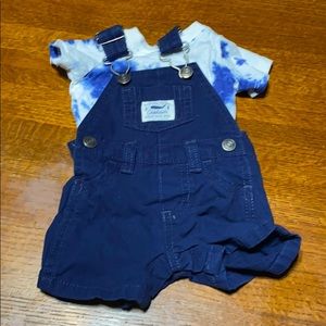 Cute tie dye shirt with navy blue shortalls